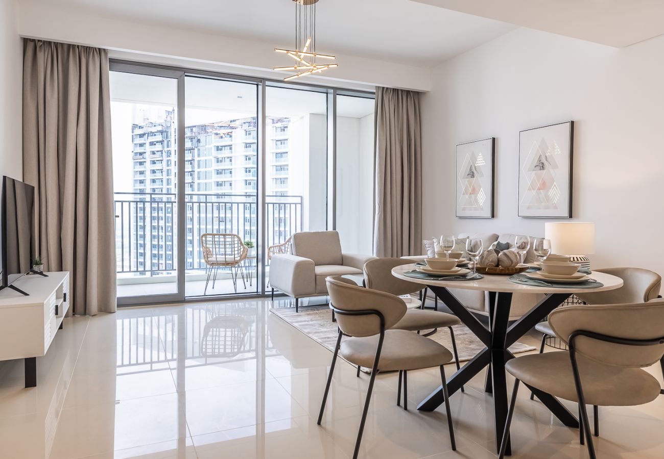 Apartment in Dubai - Modern Comfort Meets Elegance in Creek Harbour – 1BDR at 17 Icon Bay