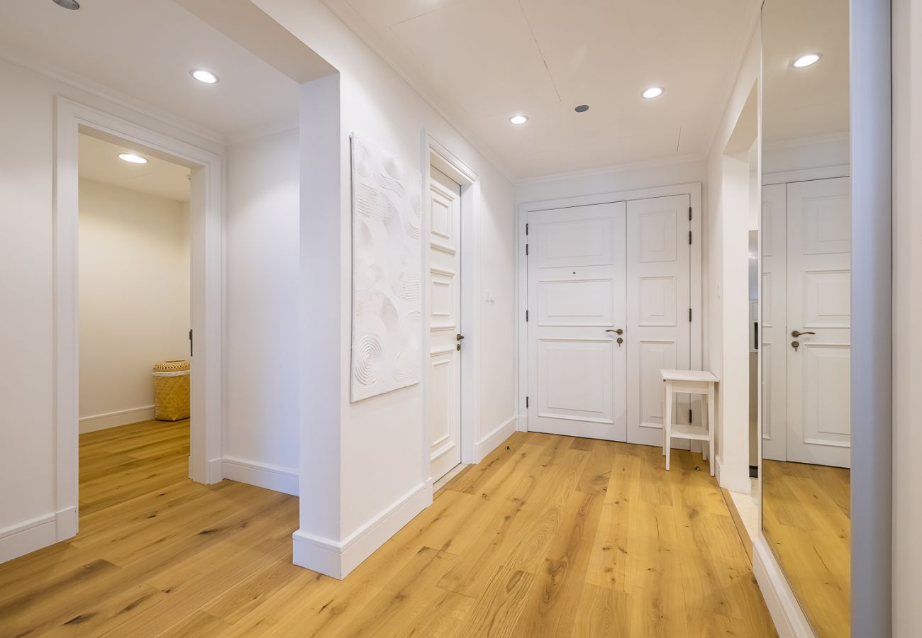 Apartment in Dubai - Spacious 2-Bedroom Apartment with Balcony on The Palm – Golden Mile 509 