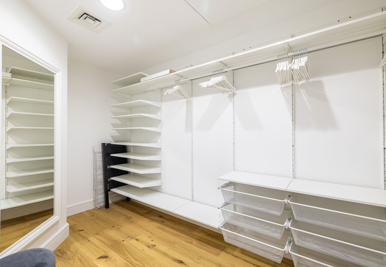 Apartment in Dubai - Spacious 2-Bedroom Apartment with Balcony on The Palm – Golden Mile 509 