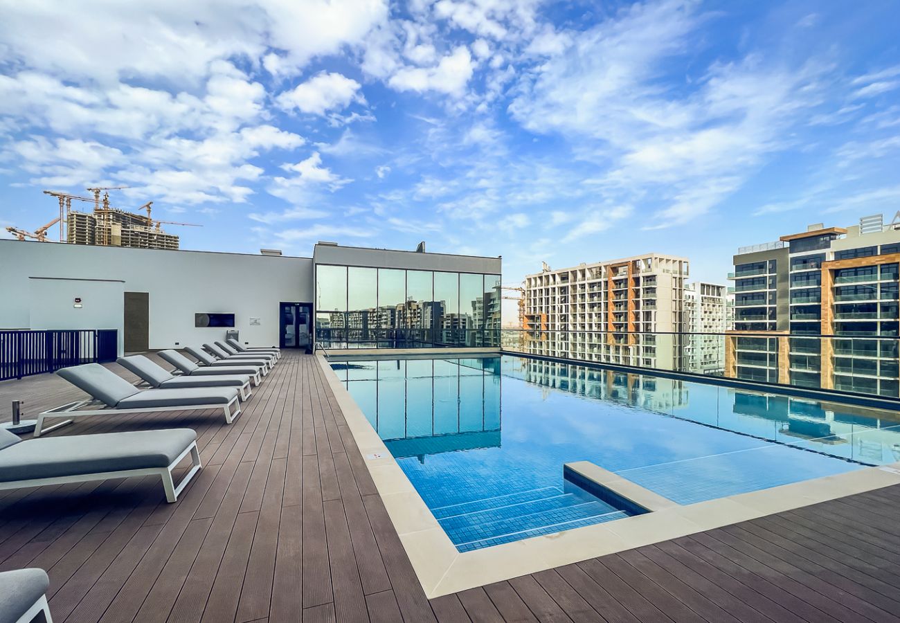 Apartment in Dubai -  Modern 1-Bedroom Apartment with Burj Khalifa Views | Sobha Waves I 3515