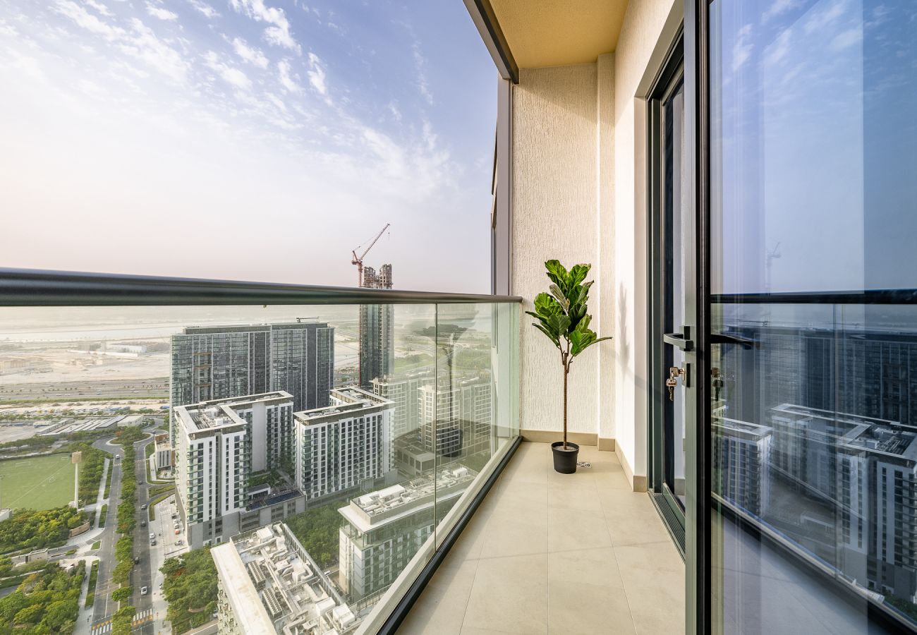 Apartment in Dubai -  Modern 1-Bedroom Apartment with Burj Khalifa Views | Sobha Waves I 3515