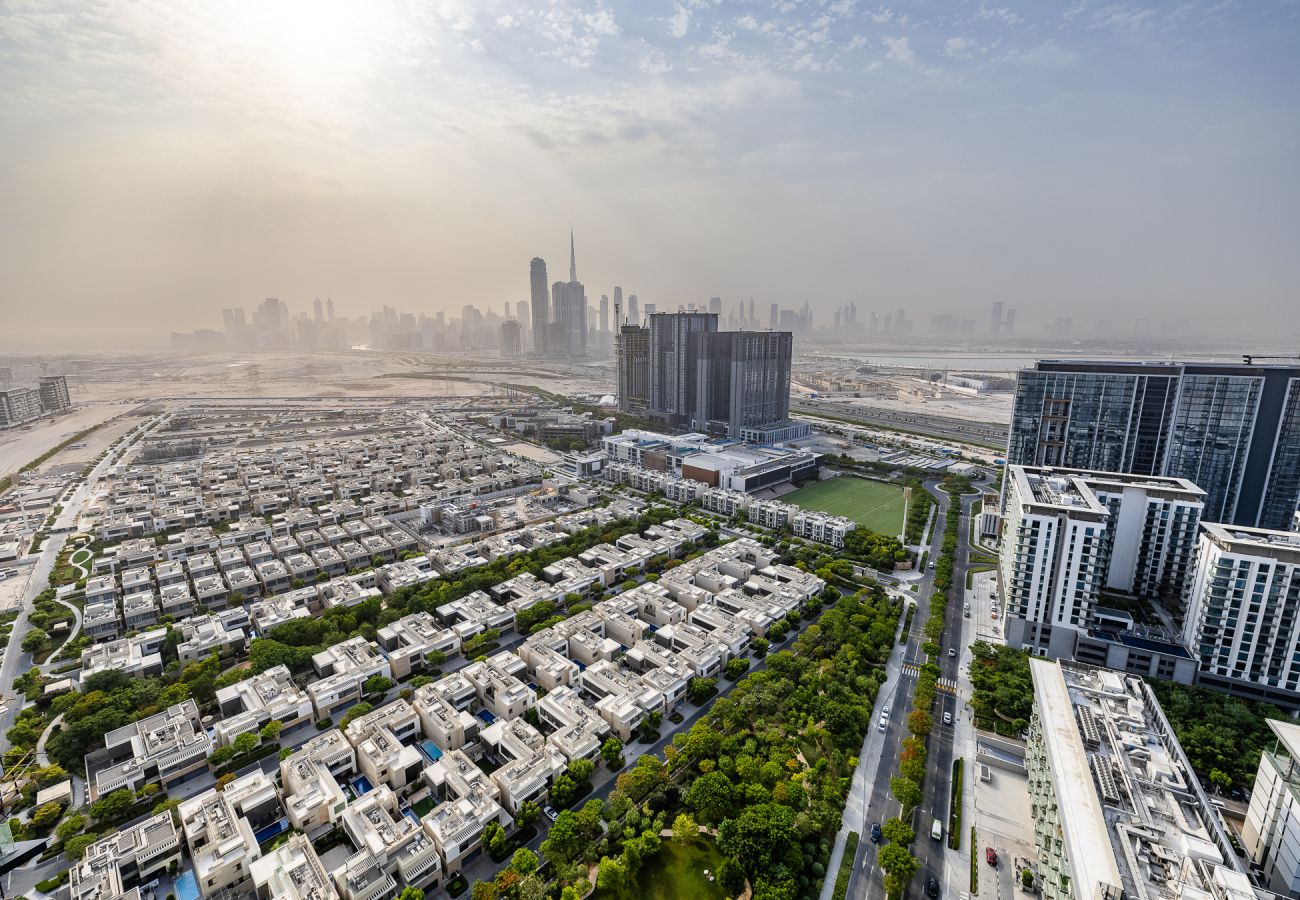 Apartment in Dubai -  Modern 1-Bedroom Apartment with Burj Khalifa Views | Sobha Waves I 3515