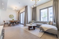 Terraced House in Dubai - Elegant villa with 3 BDR I Maid Room I...