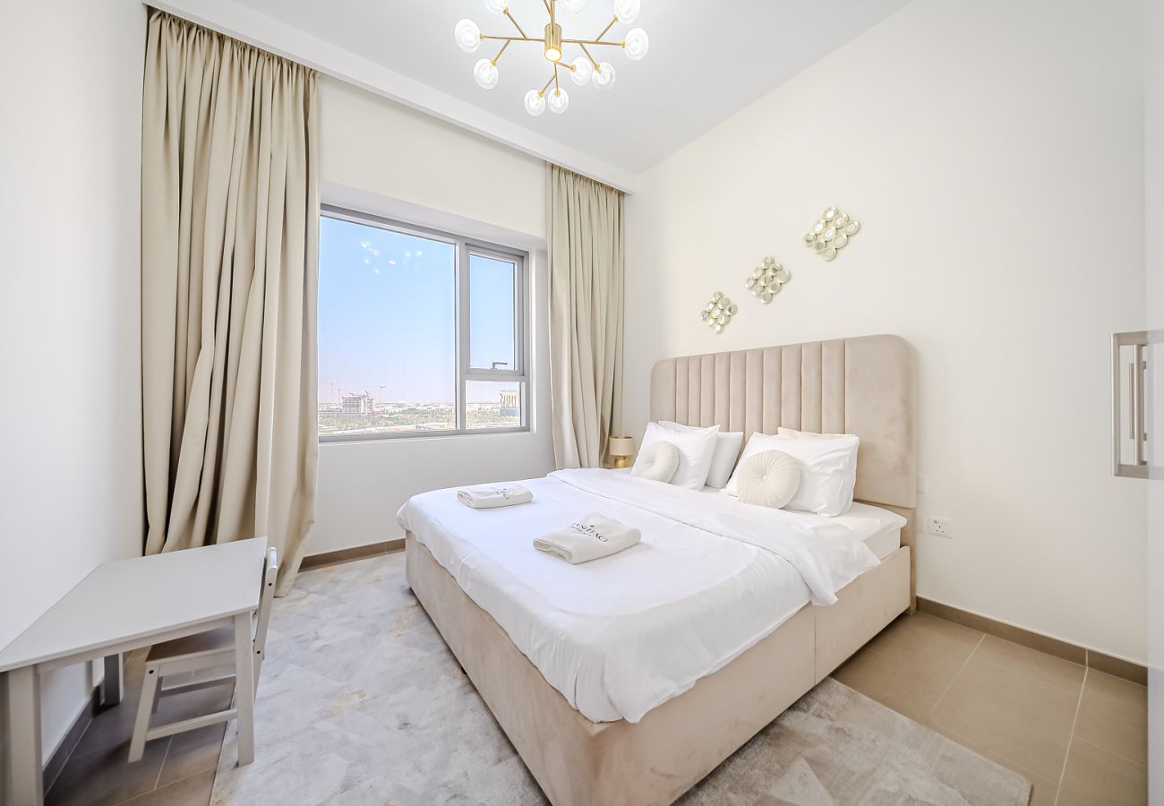 Apartment in Dubai - Charming 2-Bedroom Apartment in Dubai Hills with Stunning City Views