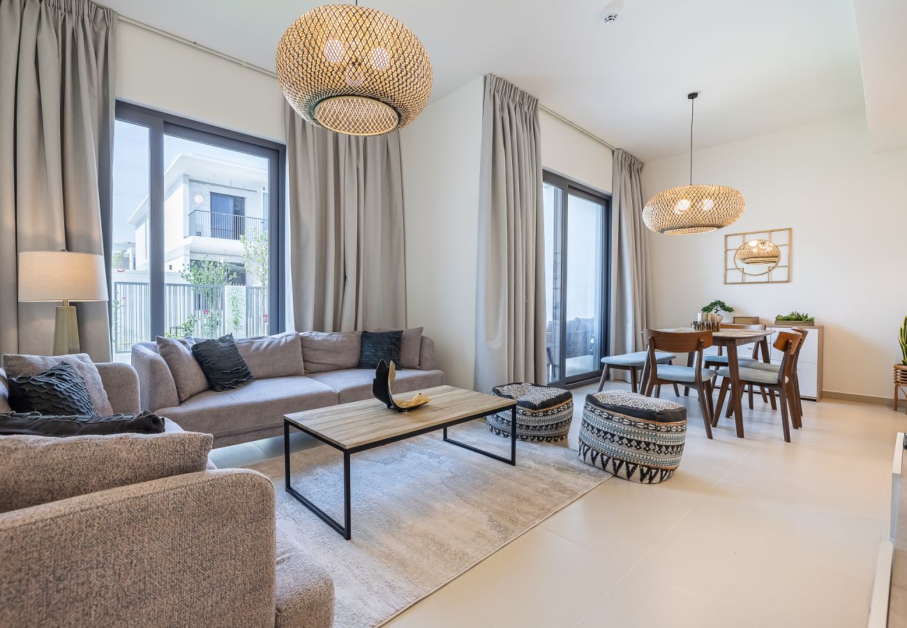 Terraced House in Dubai - Exquisite 3-Bedroom Villa in Tilal Al Ghaf with Private Garden and Modern Amenities I B329