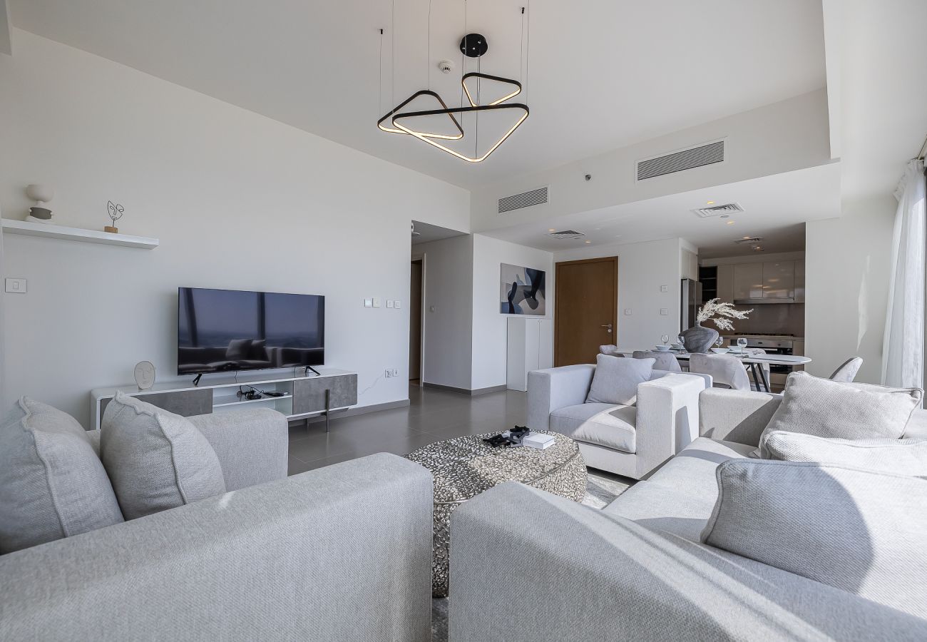 Apartment in Dubai - 3BDR Apartment +  maid room I Burj Khalifa view I Downtown