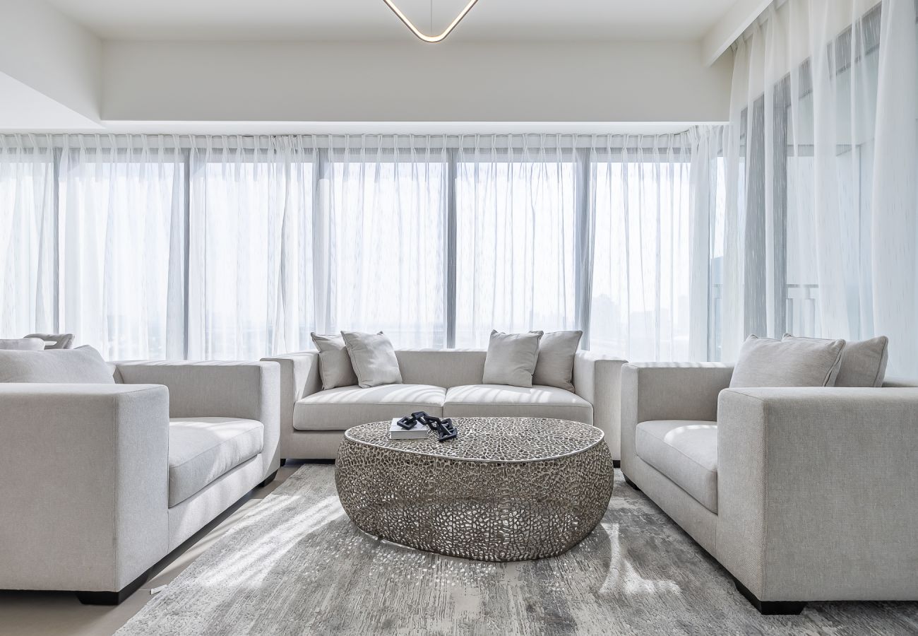 Apartment in Dubai - 3BDR Apartment +  maid room I Burj Khalifa view I Downtown