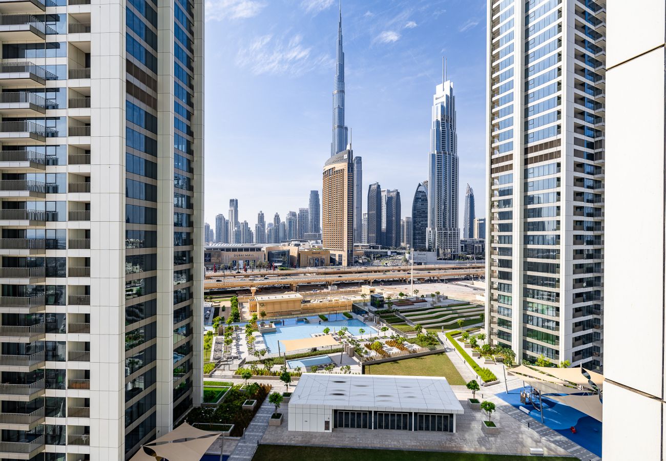 Apartment in Dubai - 3BDR Apartment +  maid room I Burj Khalifa view I Downtown