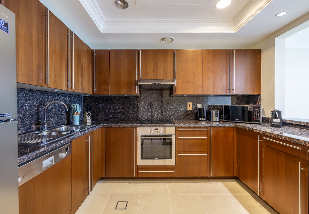 Apartment in Dubai - Elegant 1-Bedroom Apartment in Fairmont Residences South on The Palm