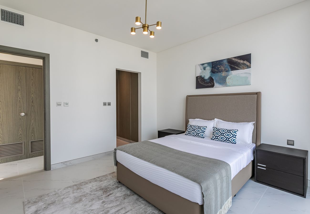 Apartment in Dubai - Lagoon-Facing 1BR Apartment | Residences 14, District One