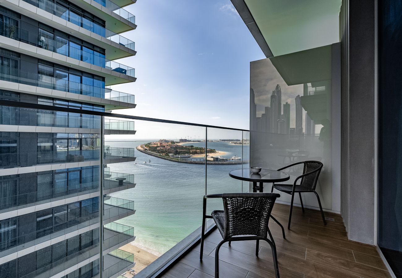 Apartment in Dubai - Exotic 2BDR apartment with mesmerizing sea view