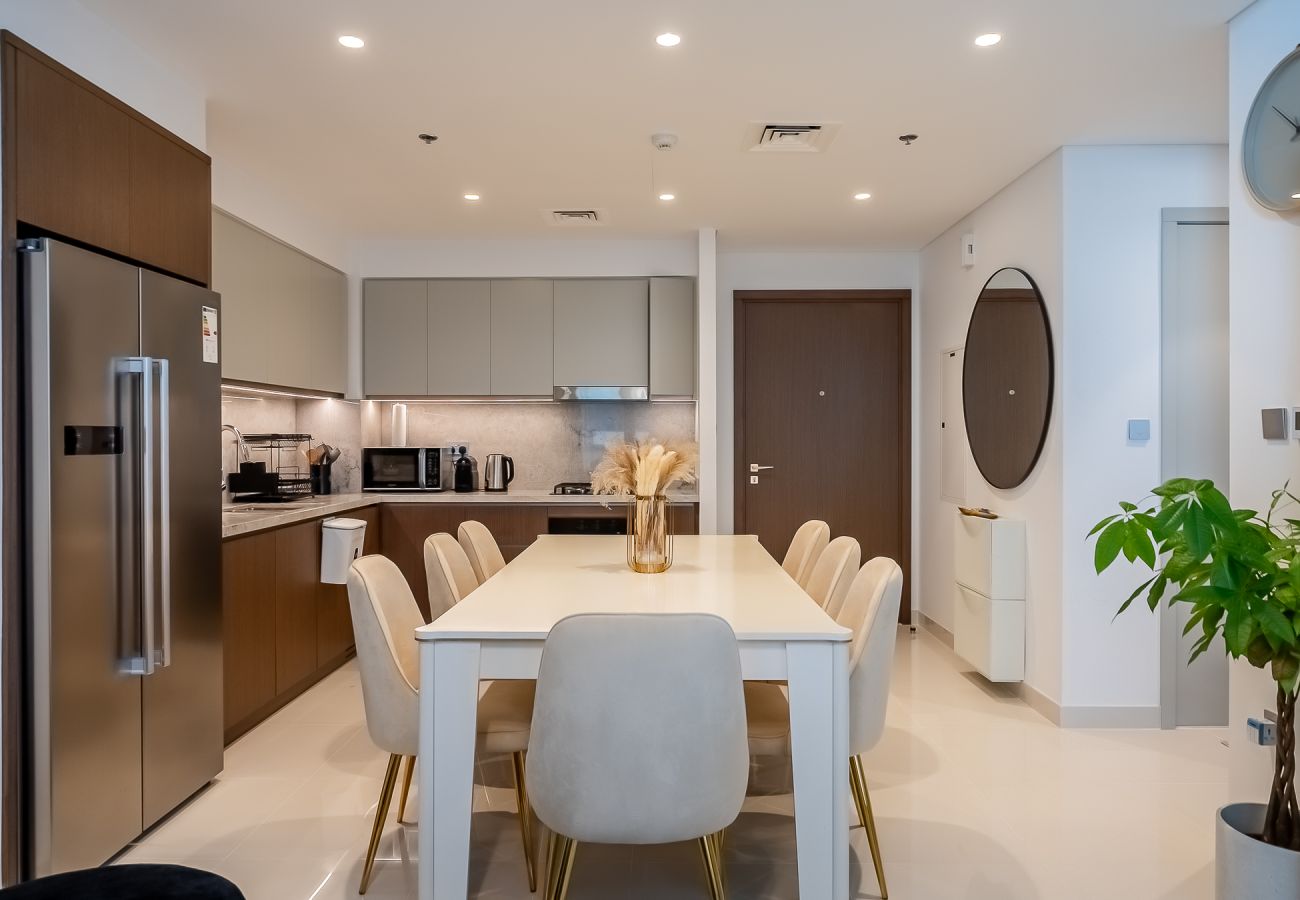 Apartment in Dubai - Exotic 2BDR apartment with mesmerizing sea view
