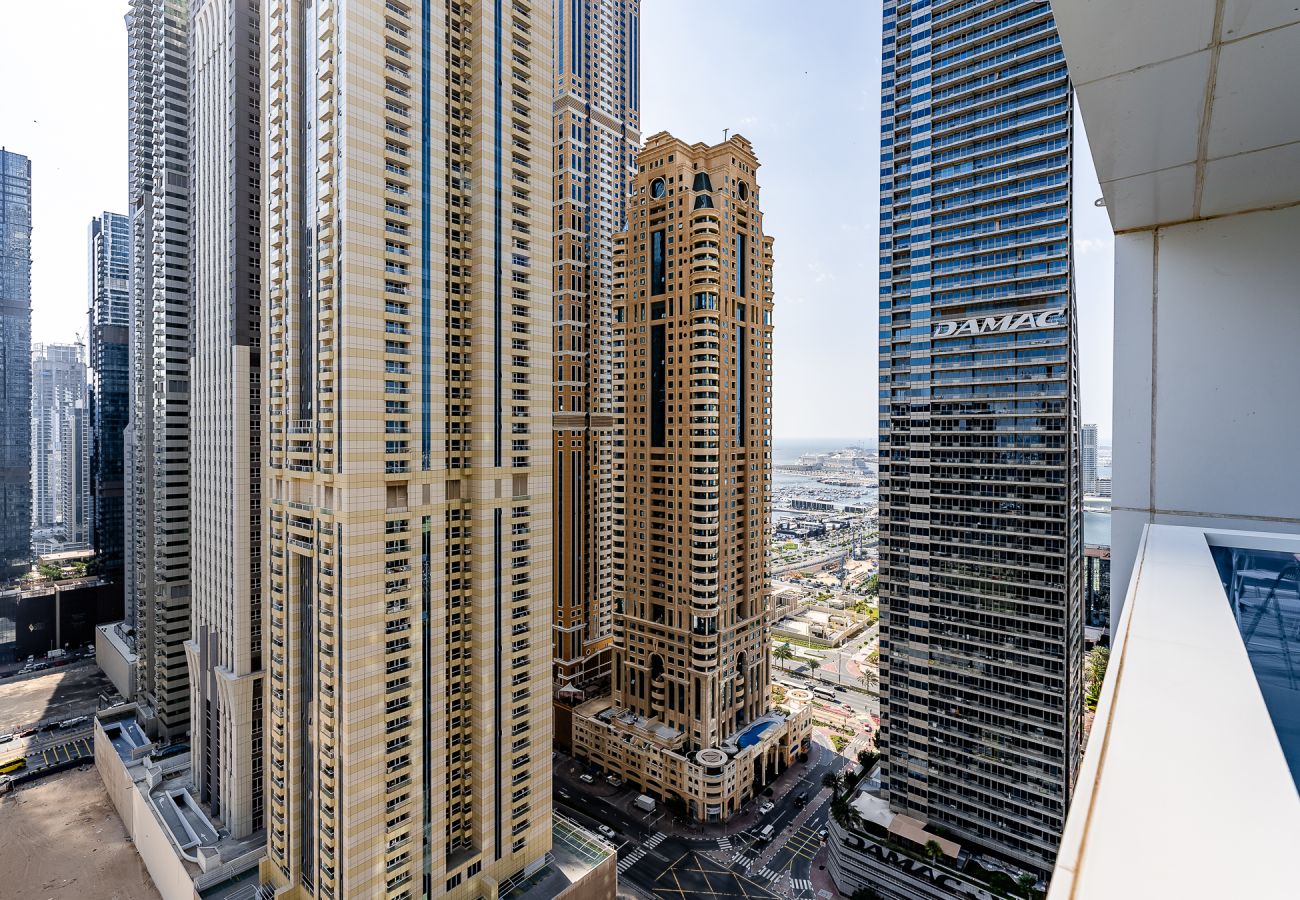 Apartment in Dubai - Spacious apartment in Dubai Marina