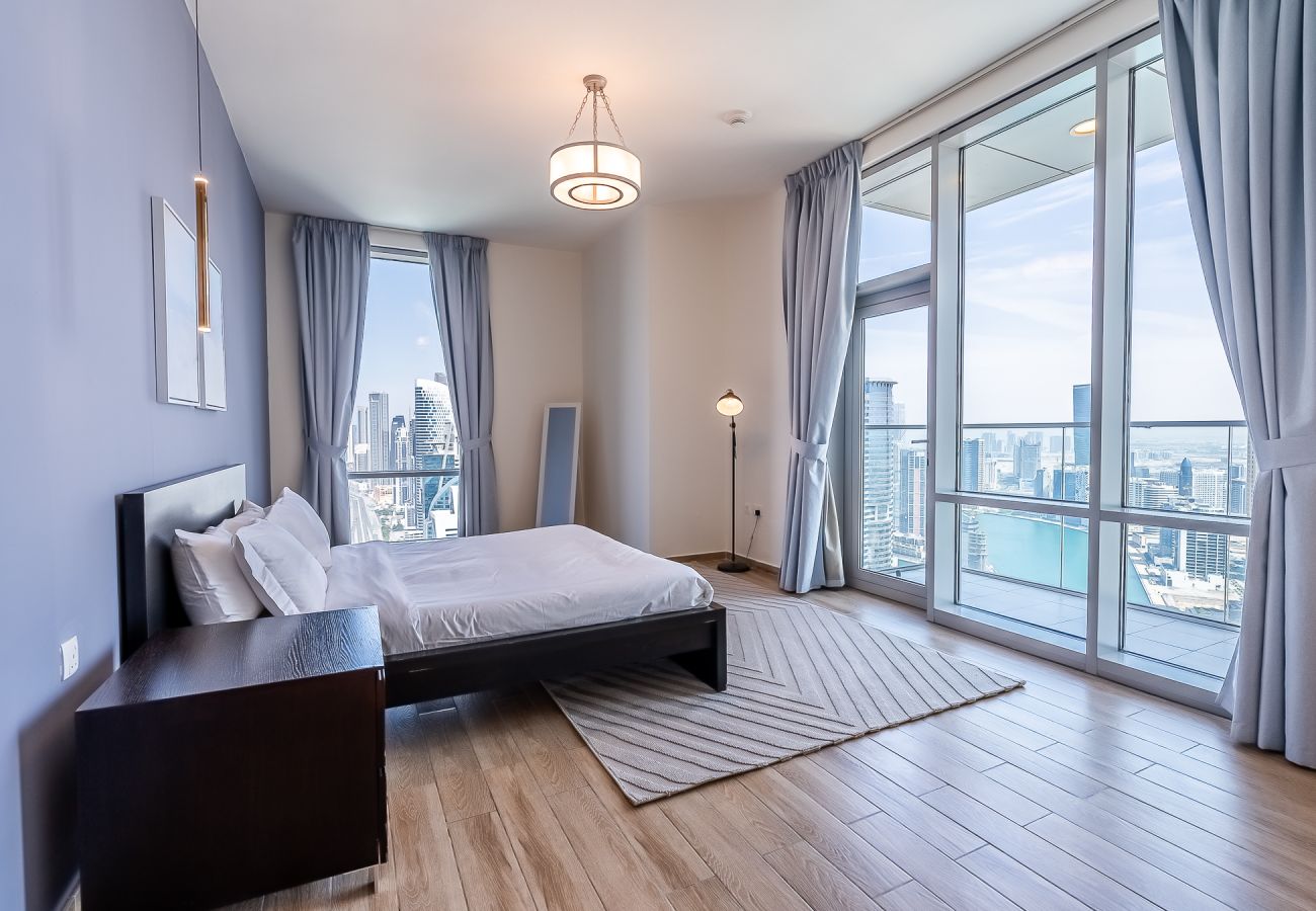 Apartment in Dubai - Elegant 3-Bedroom Apartment with Maid’s Room in Noora Tower – Al Habtoor City