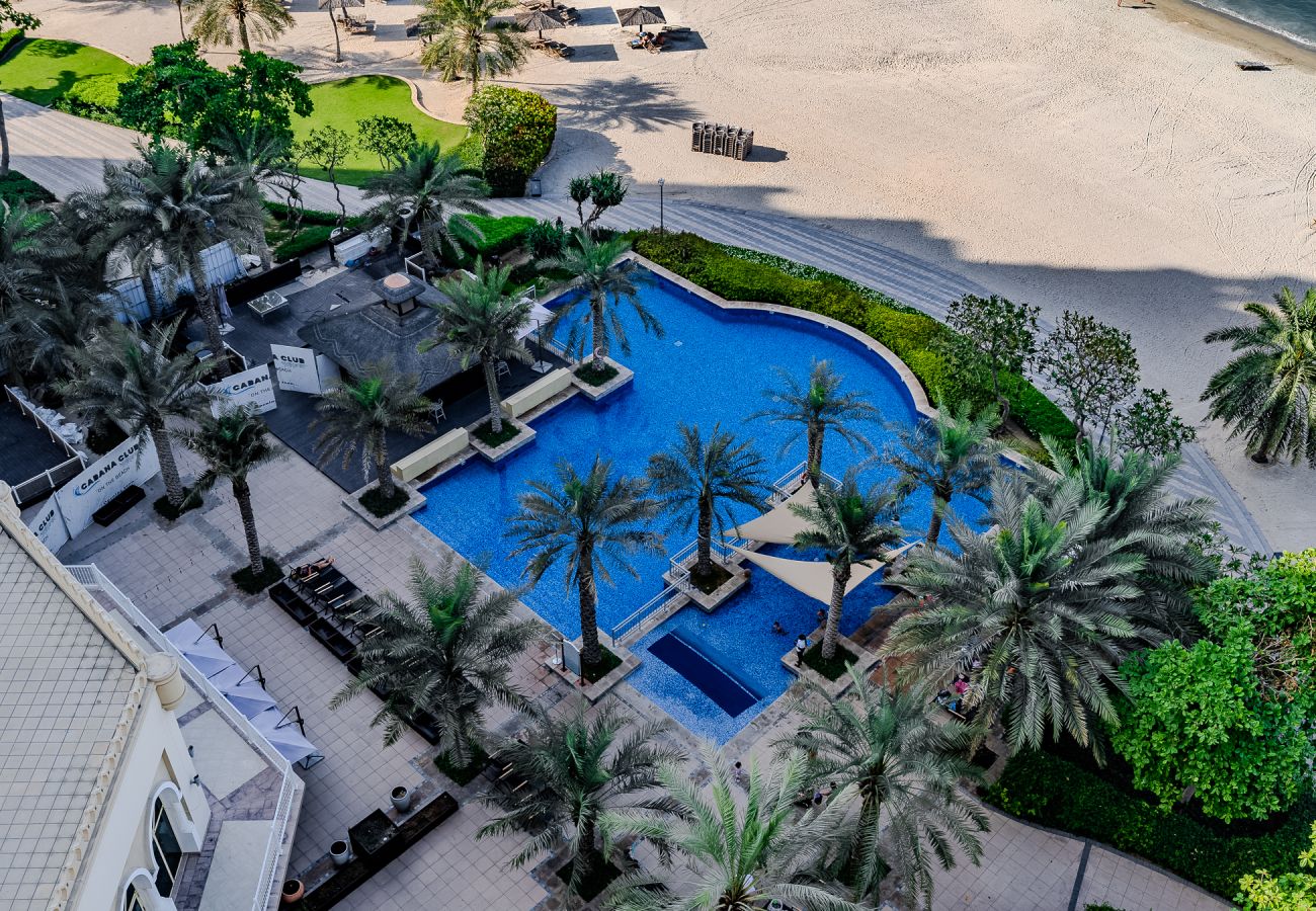 Apartment in Dubai - Elegant 2-Bedroom Apartment | Al Hatimi, Palm Jumeirah