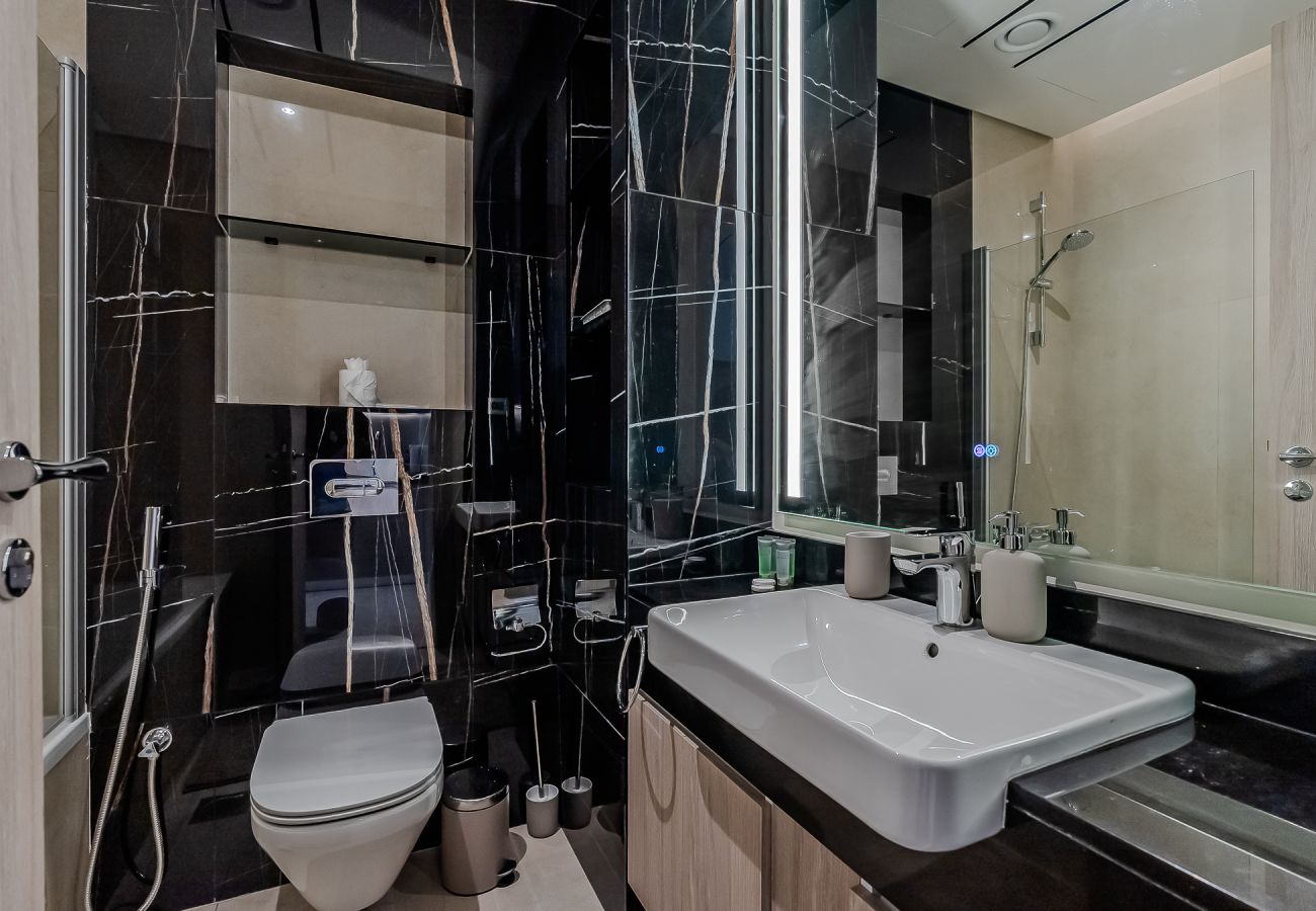 Apartment in Dubai - Bright & Stylish Studio in JLT – Medore Tower