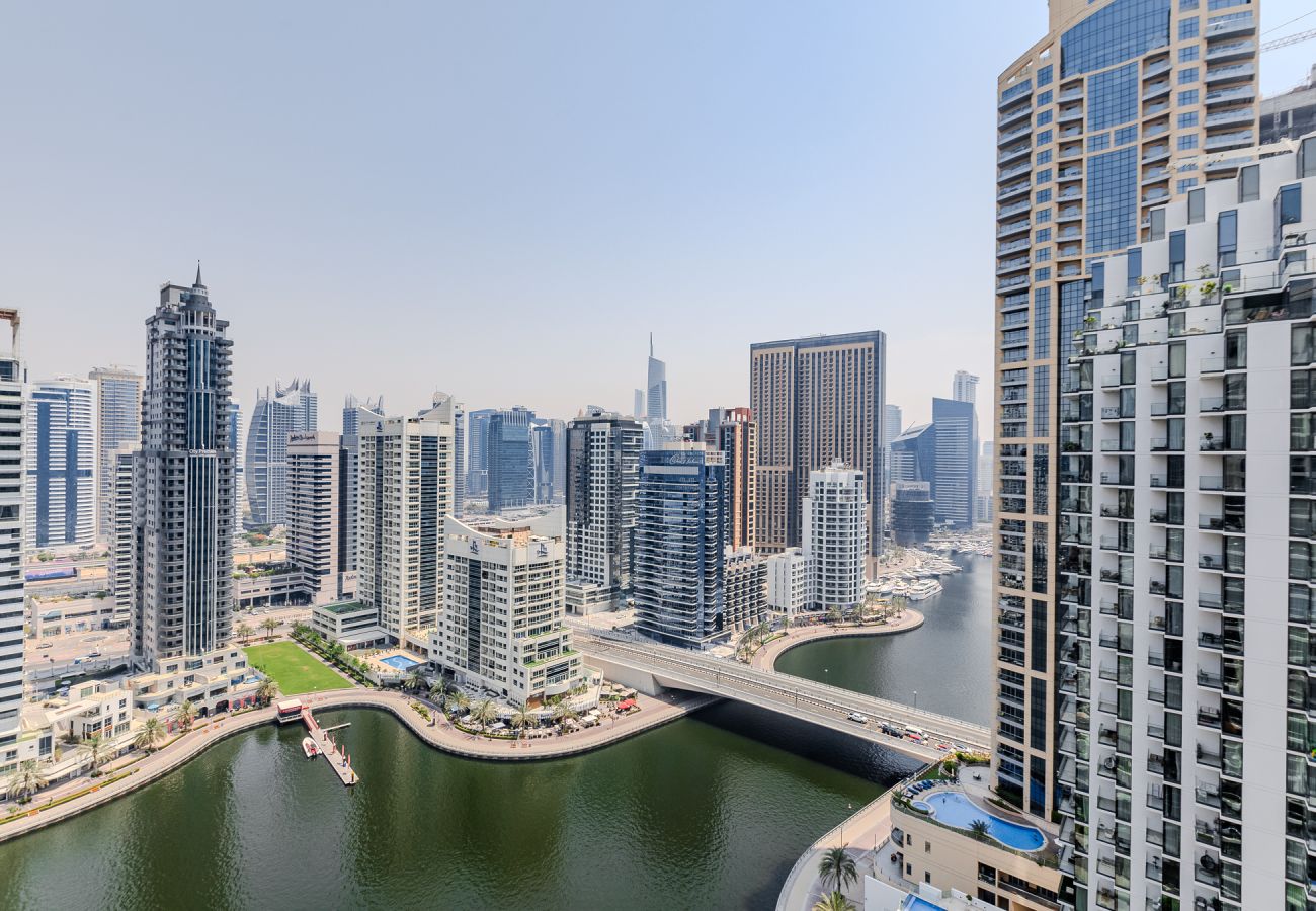 Apartment in Dubai - Modern 2-Bedroom Apartment in Sanibel Tower – Dubai Marina Living at Its Best