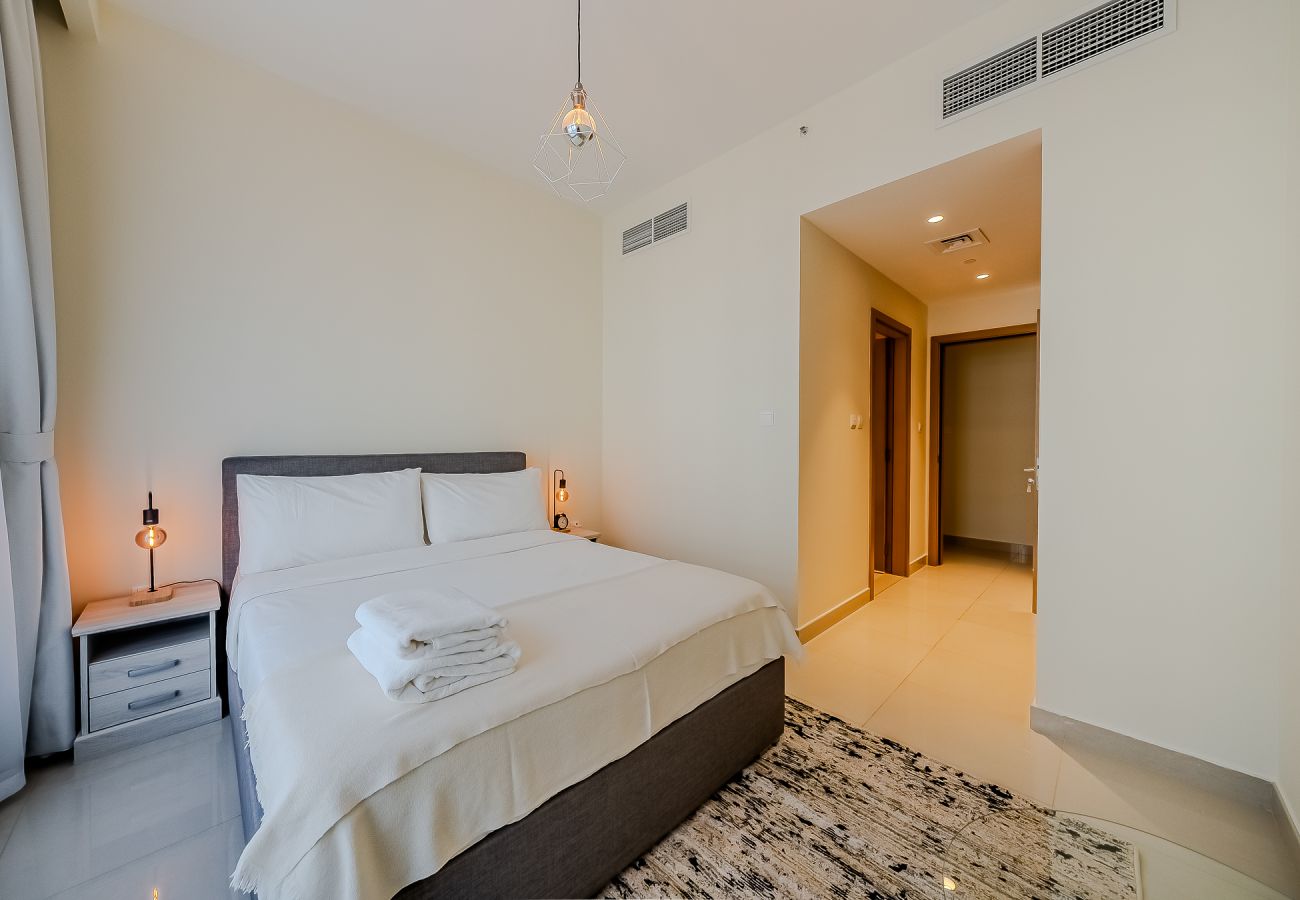 Apartment in Dubai - Elegant 2-Bedroom Apartment in Dubai Hills – Modern Comfort & City Views