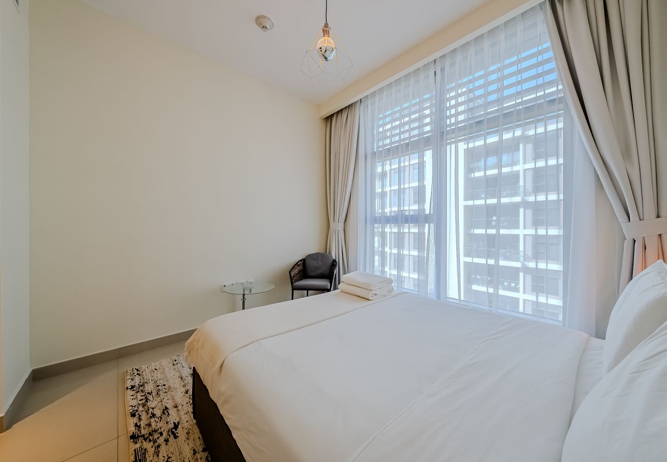 Apartment in Dubai - Elegant 2-Bedroom Apartment in Dubai Hills – Modern Comfort & City Views
