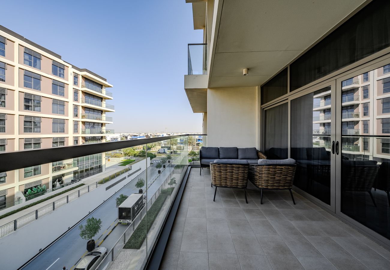 Apartment in Dubai - Elegant 2-Bedroom Apartment in Dubai Hills – Modern Comfort & City Views