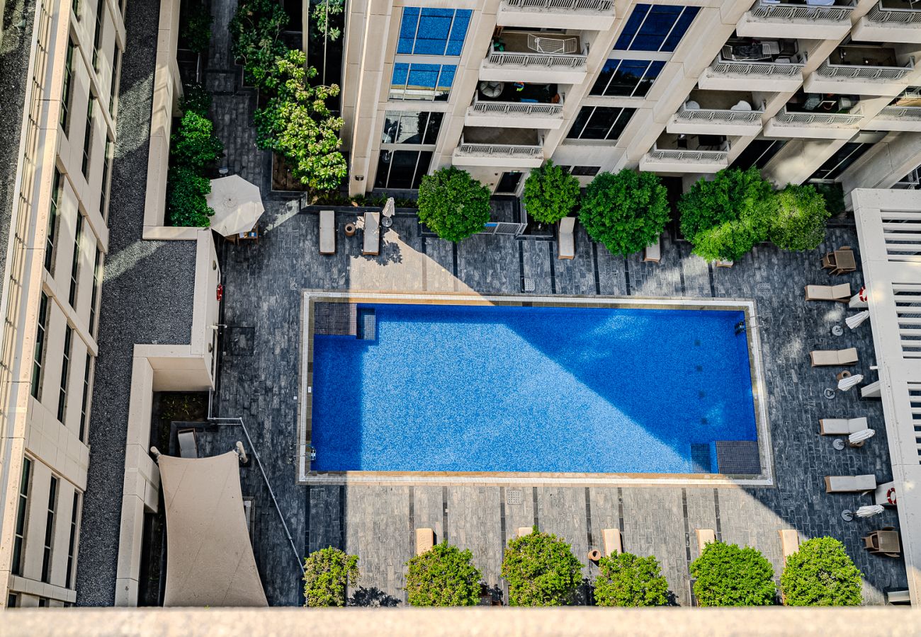 Apartment view with pool view