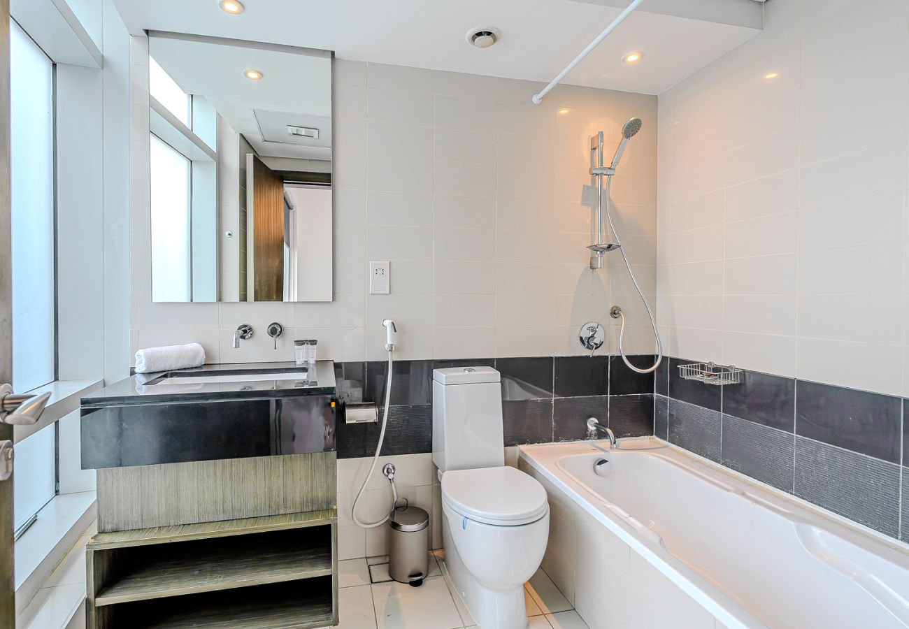 Apartment in Dubai - Stylish 2-Bedroom Apartment with Iconic Views | The Lofts, Downtown Dubai