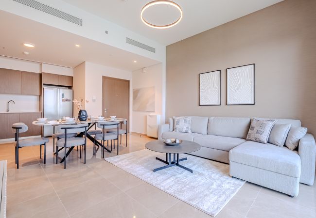 Apartment in Dubai - 2BDR apartment with stunning Burj Khalifa Views