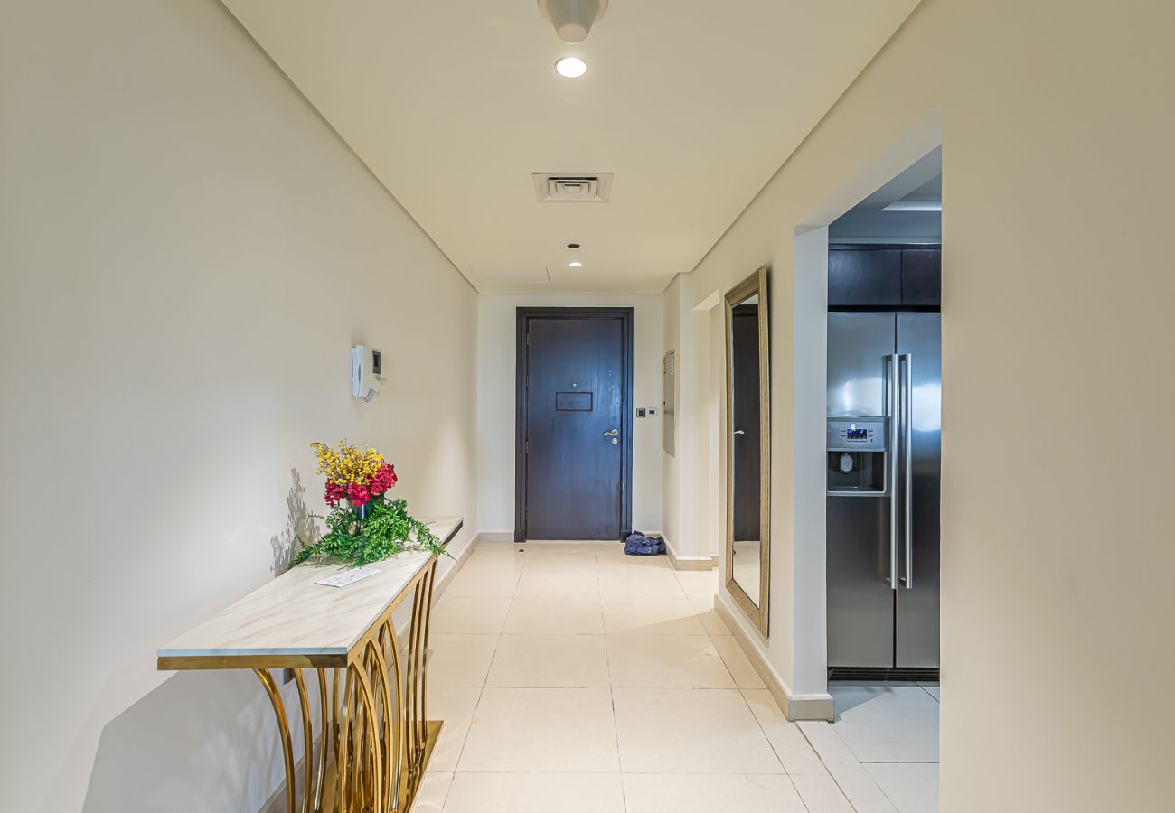 Apartment in Dubai - Renovated 3BDR in Palm Jumeirah