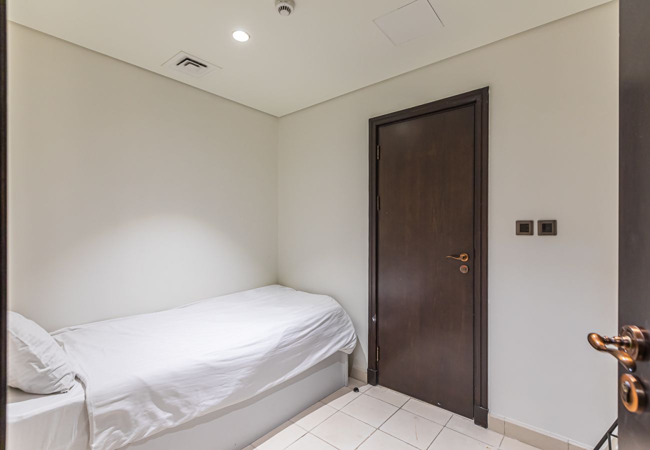 Apartment in Dubai - Renovated 3BDR in Palm Jumeirah