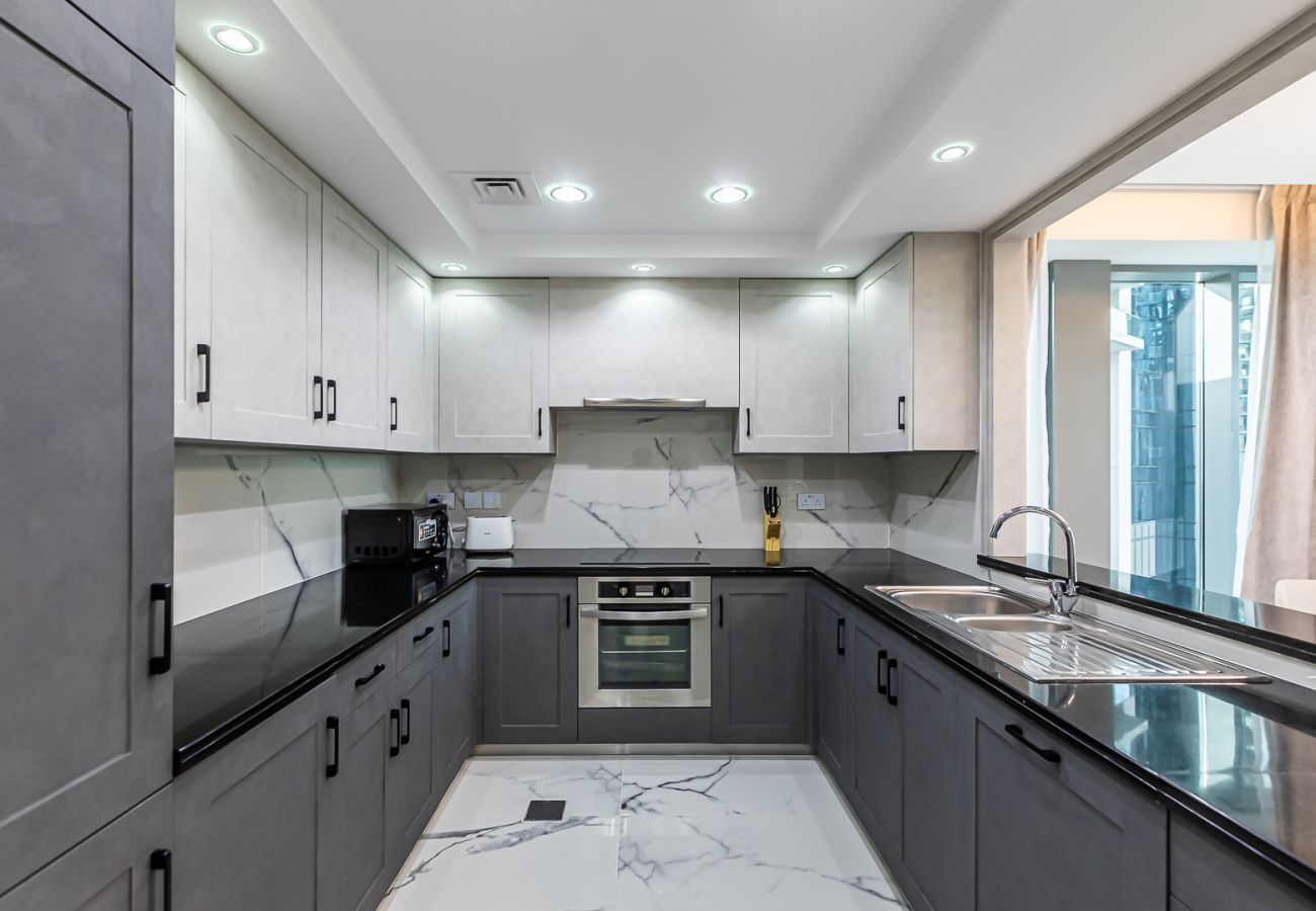 Apartment in Dubai - Chic & Functional 2-Bedroom Apartment in 29 Boulevard, Downtown Dubai