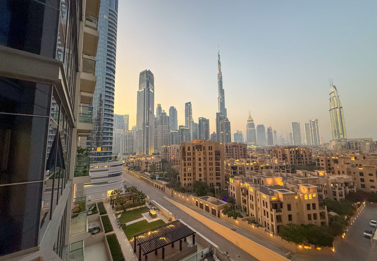 Apartment with Burj Khalifa view