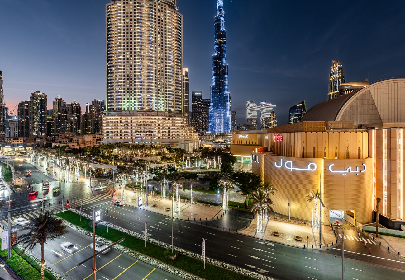 Apartment in Dubai - Modern & Spacious 1-Bedroom Apartment in Boulevard Point I Downtown Dubai