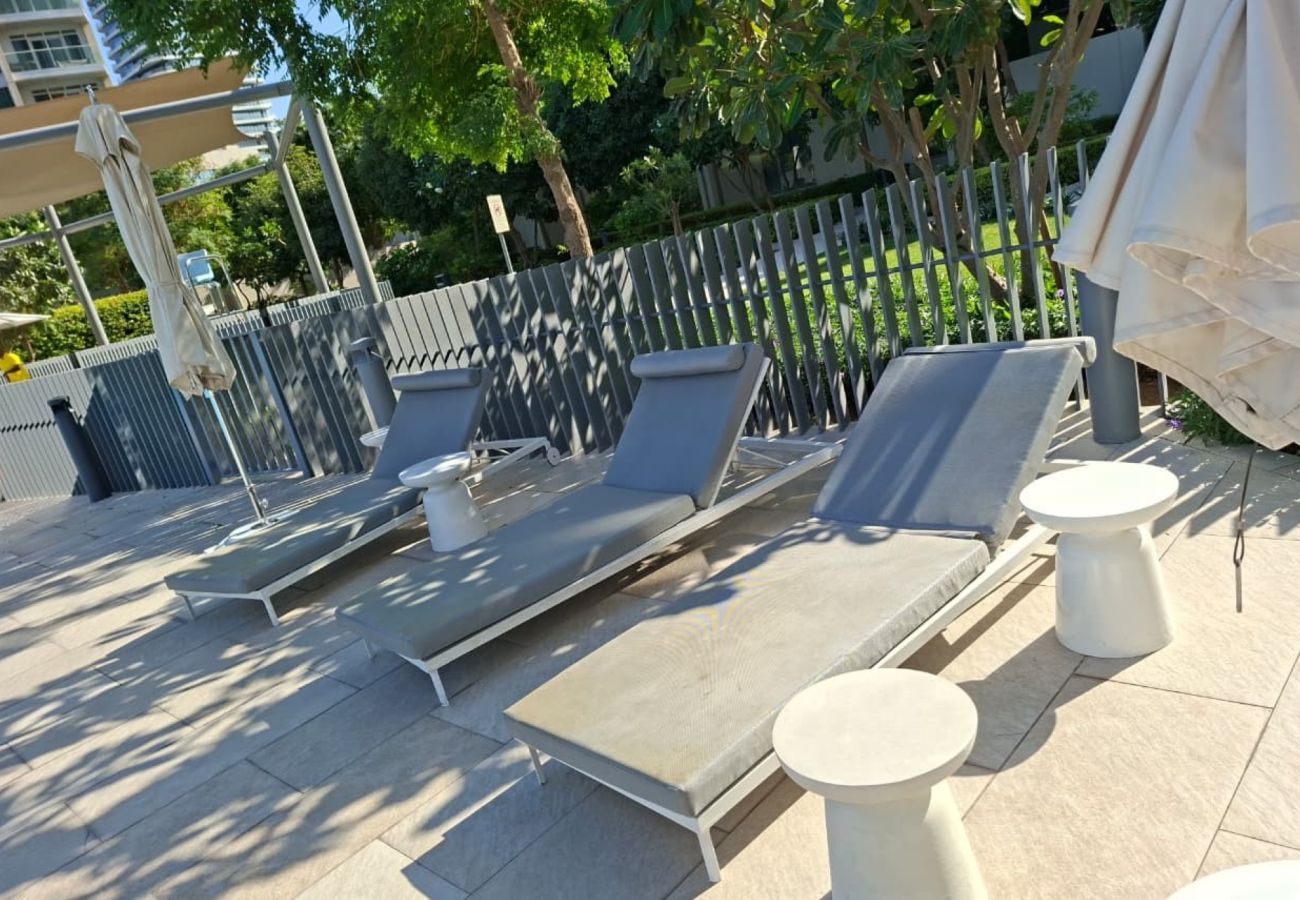 Apartment in Dubai - Modern & Spacious 1-Bedroom Apartment in Boulevard Point I Downtown Dubai