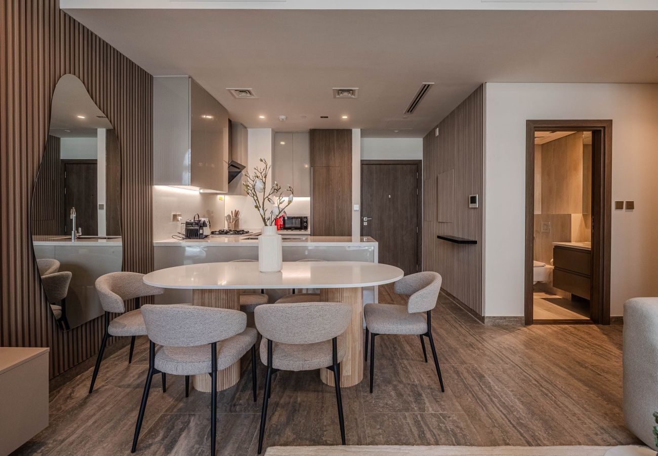 Apartment in Dubai - Luxurious 2-Bedroom Apartment in Business Bay
