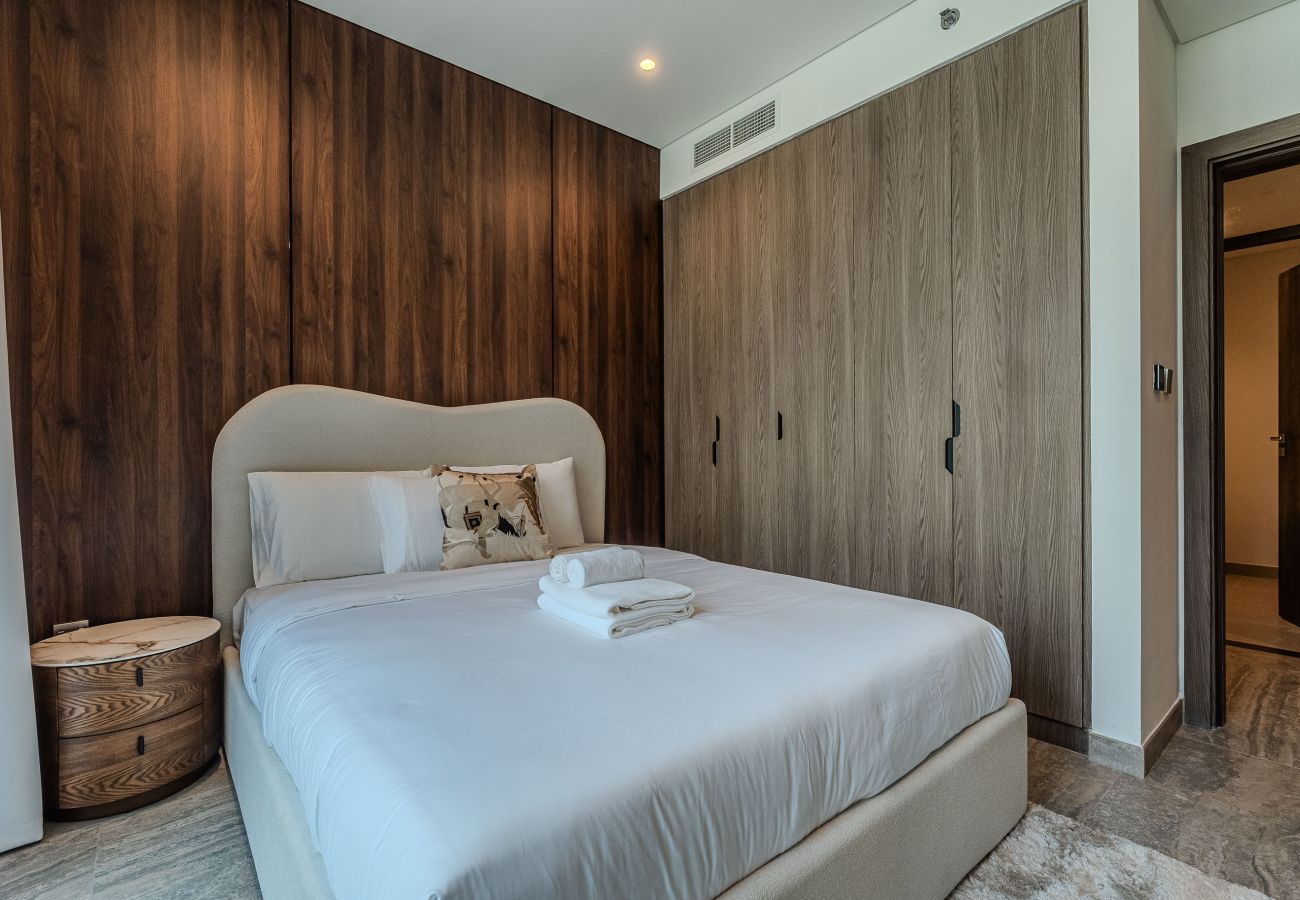 Apartment in Dubai - Luxurious 2-Bedroom Apartment in Business Bay