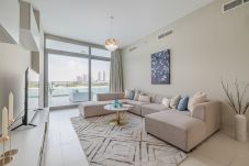 Апартаменты на Dubai - 117 / 2BDR + maid room / Sea view...