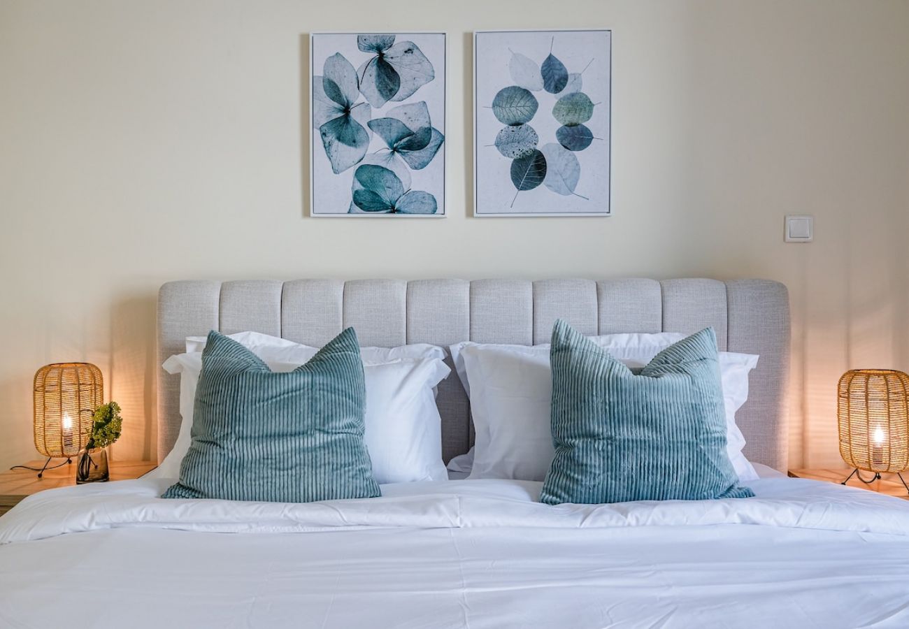 Апартаменты на Dubai - Great 1BDR Apartment in The Greens / Close to Dubai Marina 