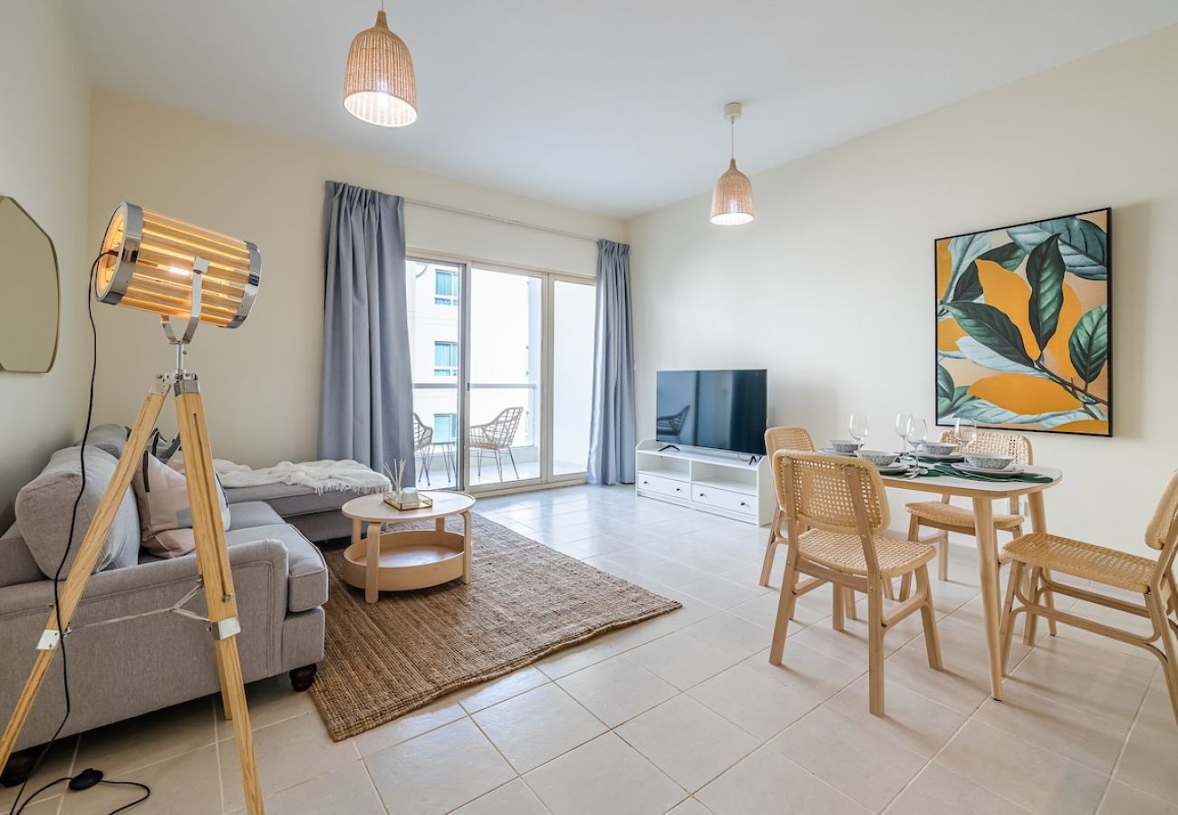 Апартаменты на Dubai - Great 1BDR Apartment in The Greens / Close to Dubai Marina 