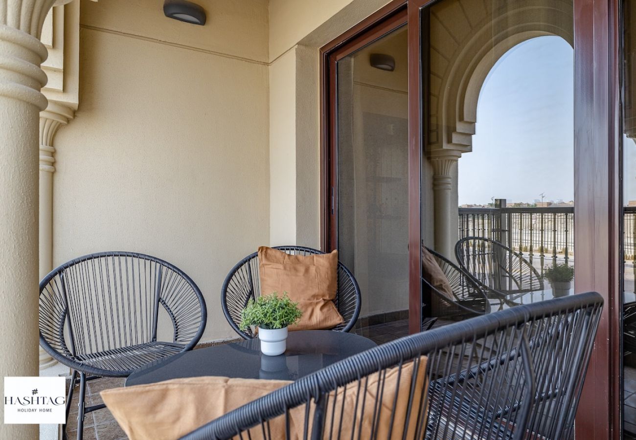 Апартаменты на Dubai - Modern 2BDR Apartment in Jumeirah Golf Estates 