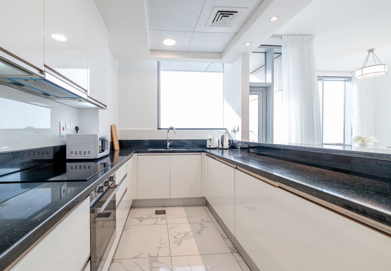 Апартаменты на Dubai - Spacious  3BDR + maid room / Business Bay /Noora Tower 