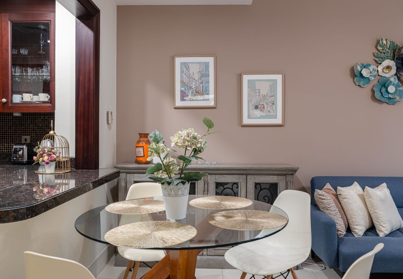 Апартаменты на Dubai - Beautiful 1 Bedroom Apartment/Close to Dubai Mall