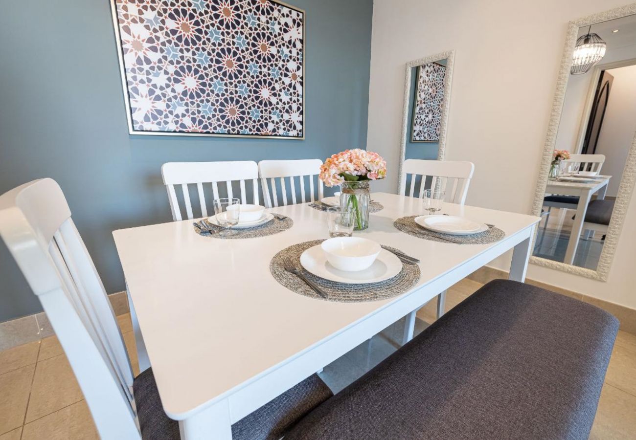 Апартаменты на Dubai - Modern 1-Bedroom Apartment in Old Town Island, Downtown Dubai