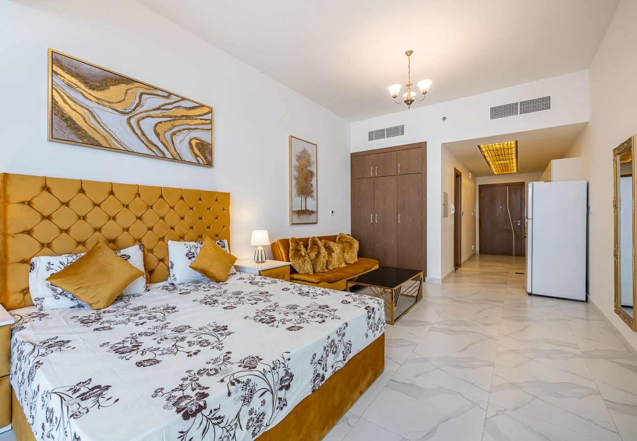 Квартира-студия на Dubai - It’s great view at night from your balcony and even bed