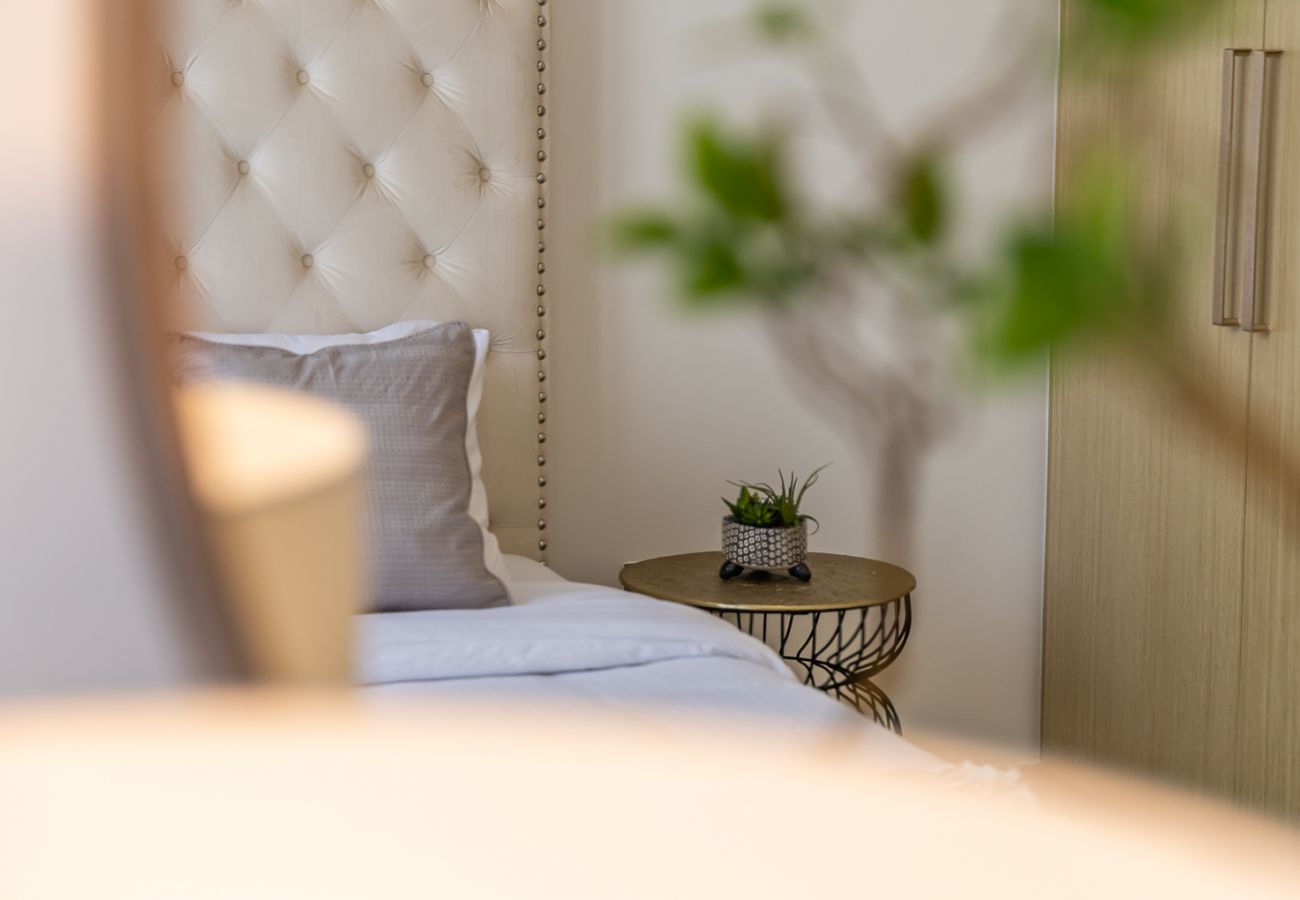 Апартаменты на Dubai - Modern Comfort Meets Elegance in Creek Harbour – 1BDR at 17 Icon Bay