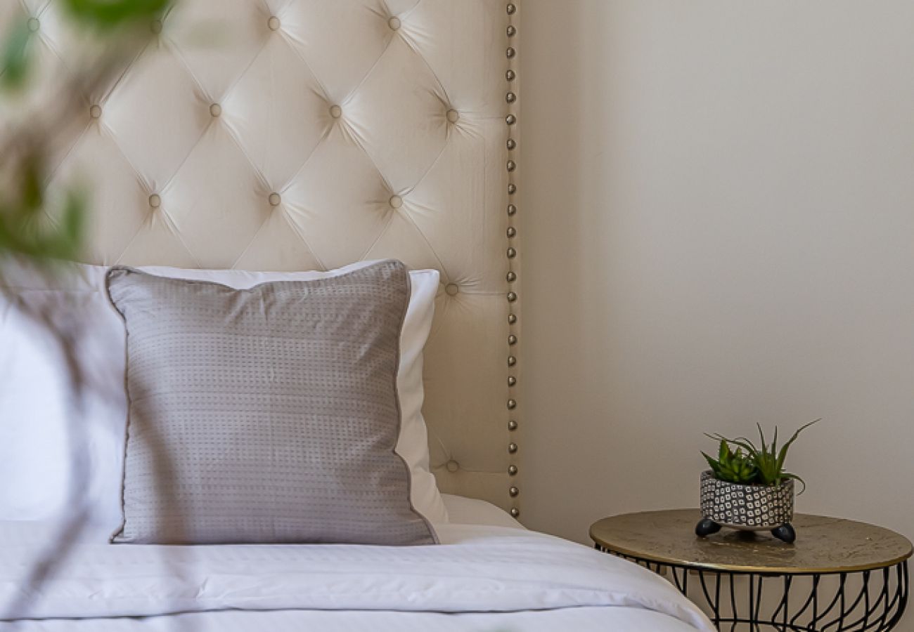 Апартаменты на Dubai - Modern Comfort Meets Elegance in Creek Harbour – 1BDR at 17 Icon Bay