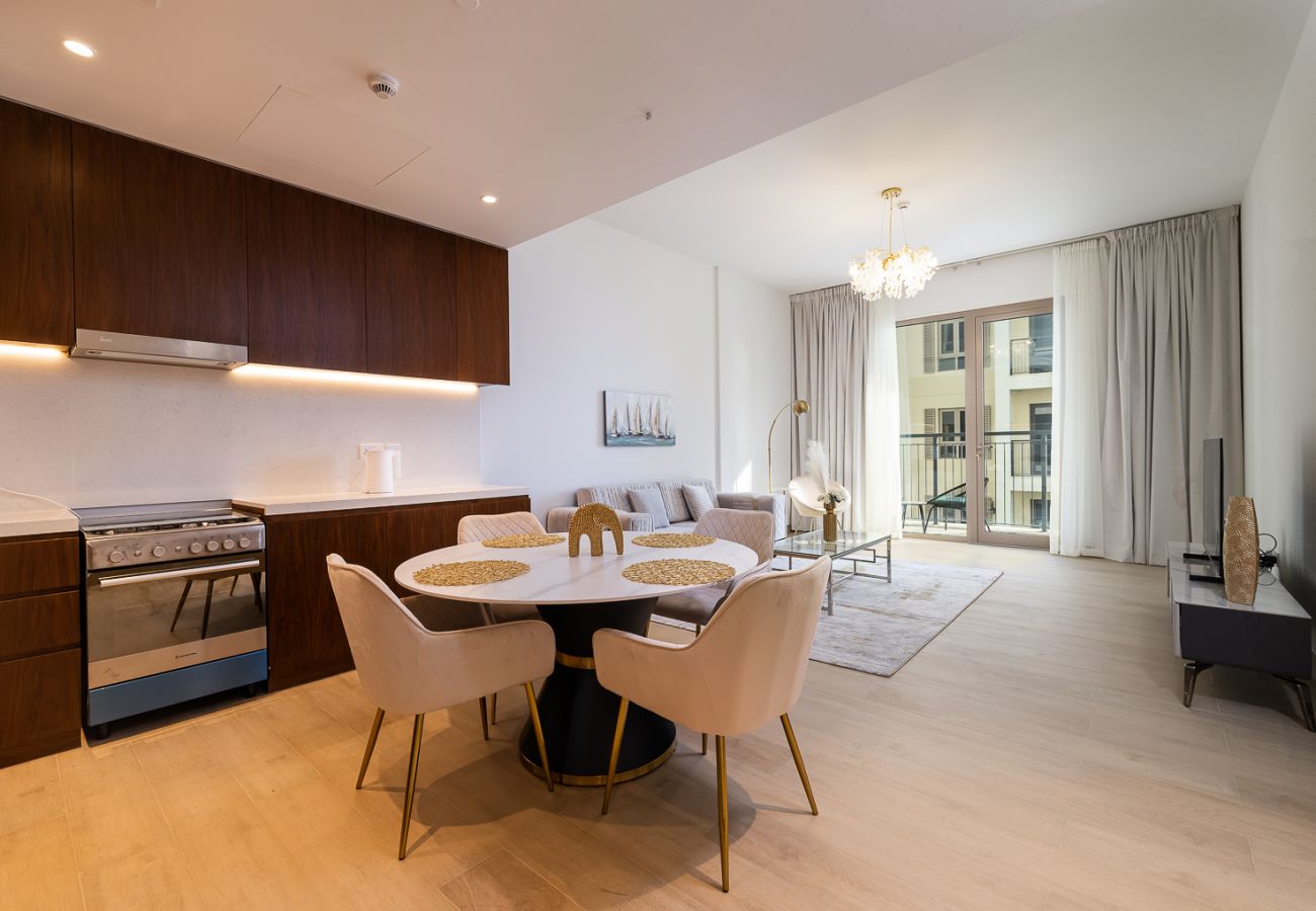 Апартаменты на Dubai - Chic 1-Bedroom Apartment with Stunning Views in La Mer