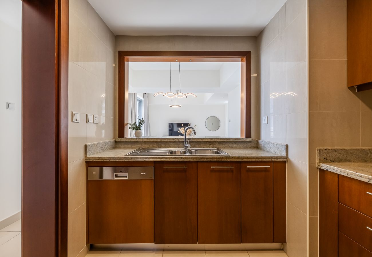 Апартаменты на Dubai - Spacious 3-Bedroom Apartment with Stunning Downtown City Views