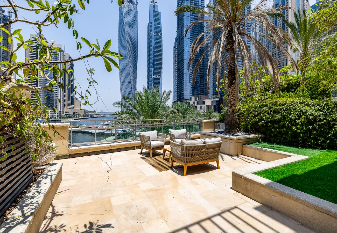 Вилла на Dubai - Spacious 5BDR Villa in Dubai Marina I Waterfront 