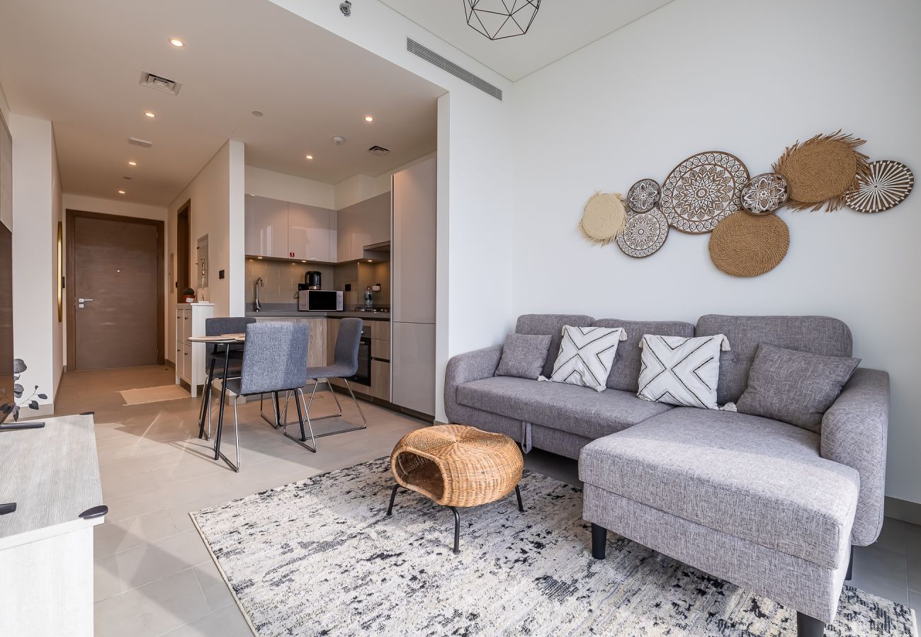 Апартаменты на Dubai -  Modern 1-Bedroom Apartment with Burj Khalifa Views | Sobha Waves I 3515