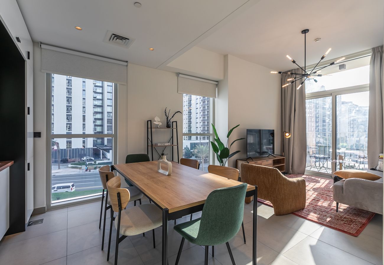 Апартаменты на Dubai - Spacious and Stylish 2-Bedroom Apartment in Dubai Hills I Socio Tower 